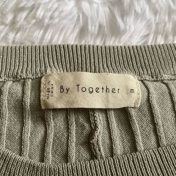 By Together Crop Top Sweater Top Oversized Ribbed Short Sleeve Womens Medium - Picture 5 of 6